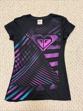 Roxy Black Tee with Purple & Teal Graphic Heart